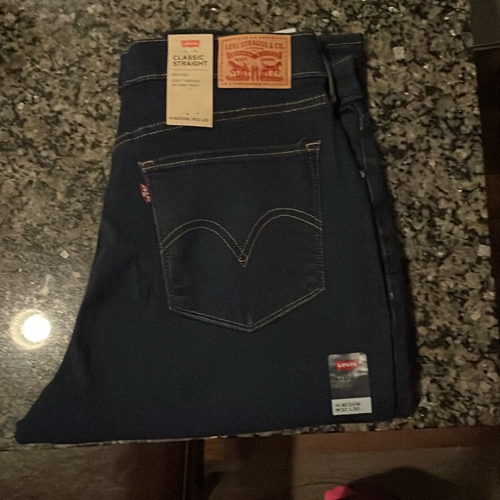 Womens Levi
